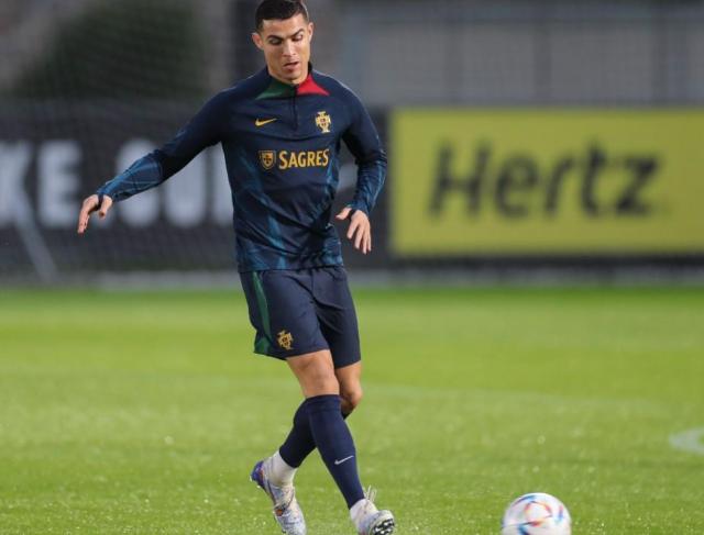 斗球体育直播-世界杯后C罗不再回曼彻斯特 或加盟里斯本竞技?