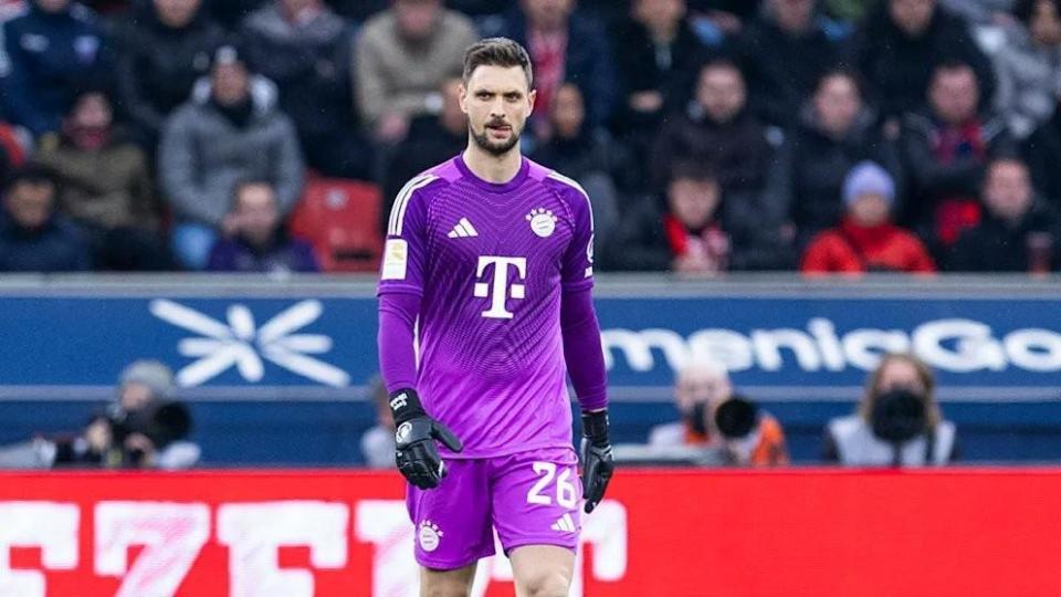 斗球体育APP下载-团灭!拜仁一线队3门将加二队门将全部受伤 16岁天才或出战欧冠